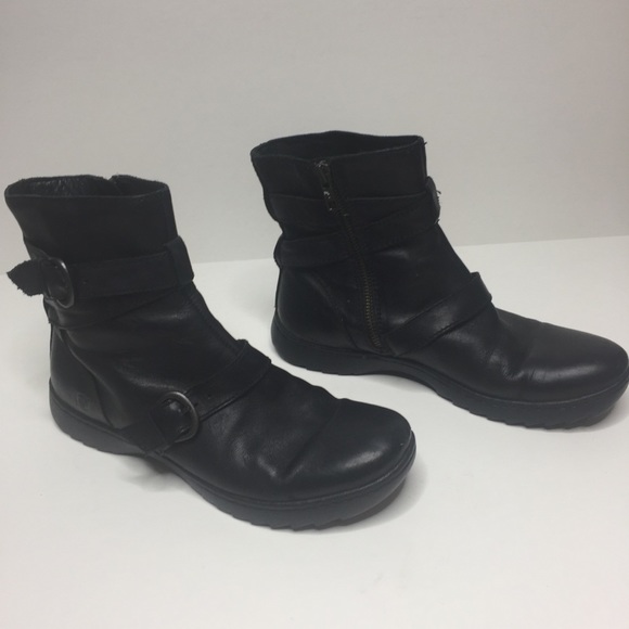 born cross boots black